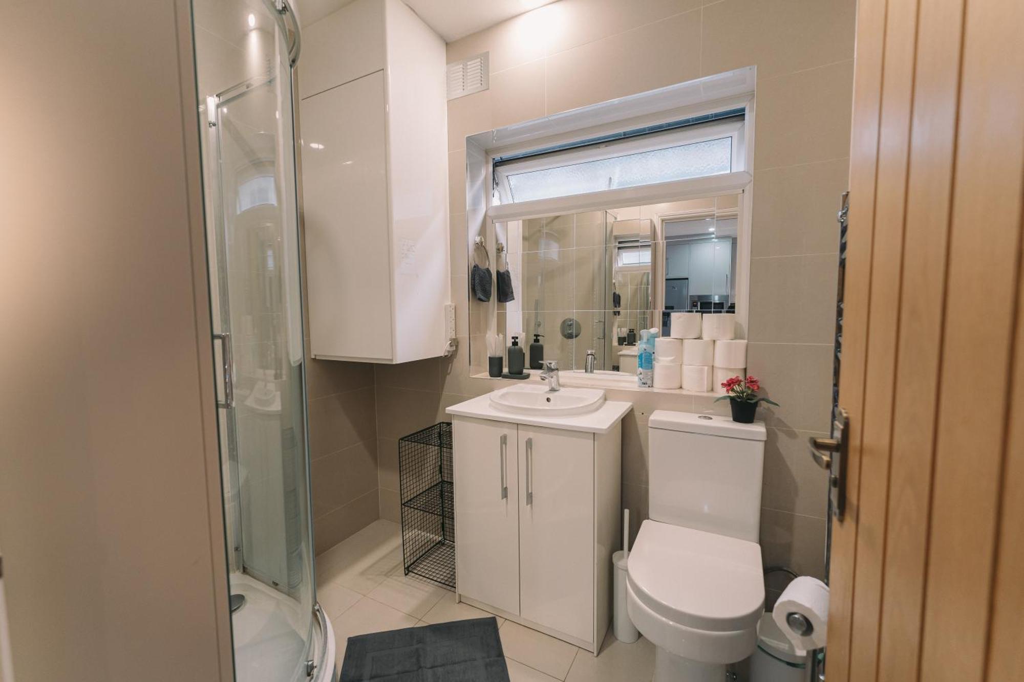 דירות לונדון Modern Flat By The Underground. מראה חיצוני תמונה